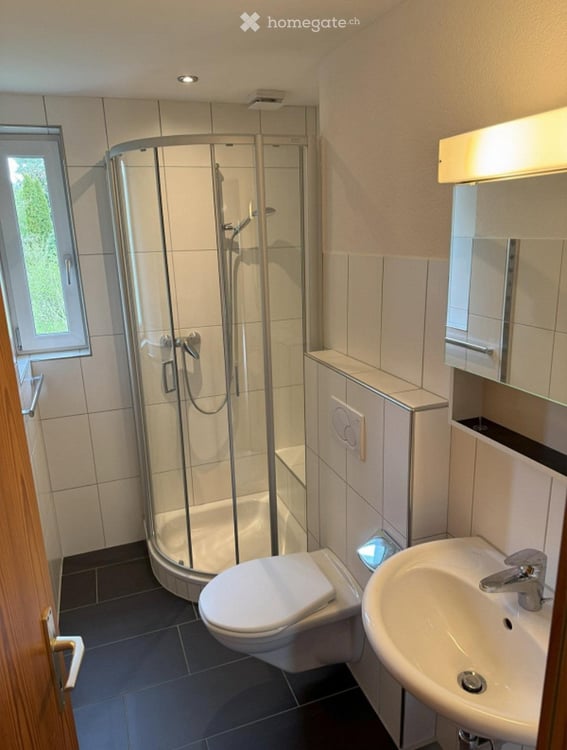 Charmante 5.5-Zimmer-Dachwohnung mit Cheminée in ruhigem 2-Familienhaus 11