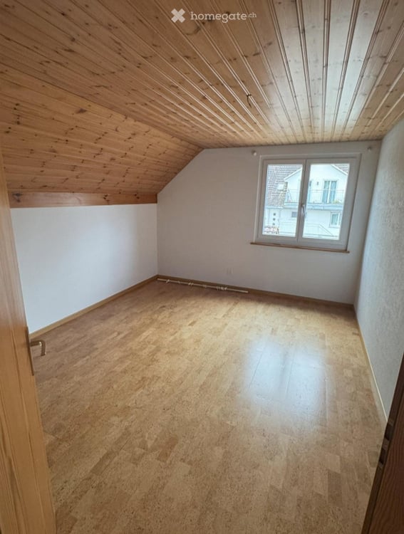 Charmante 5.5-Zimmer-Dachwohnung mit Cheminée in ruhigem 2-Familienhaus 15