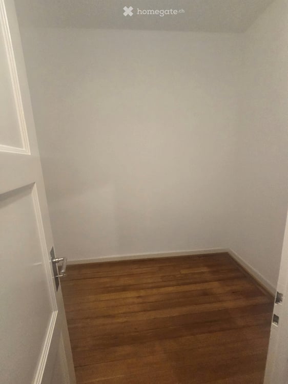 Appartement non meublé de 4 pièces avec balcon au cœur de Genève (Disponible tout de suite) 5
