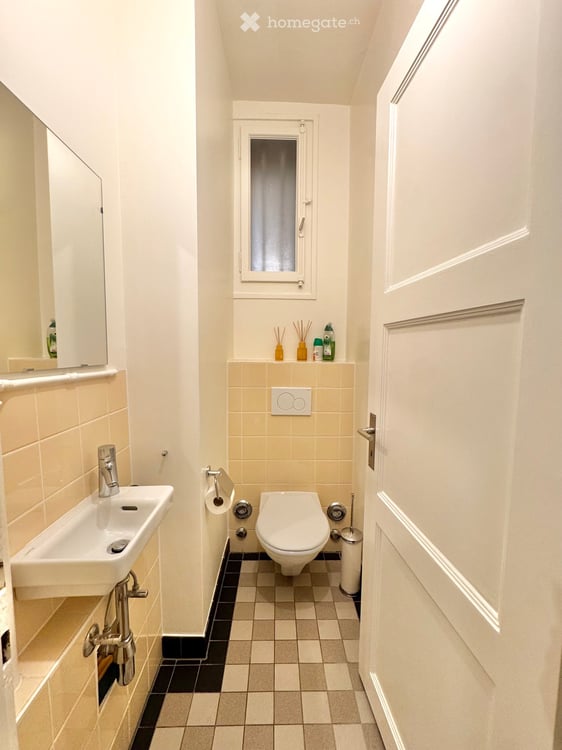 Appartement non meublé de 4 pièces avec balcon au cœur de Genève (Disponible tout de suite) 12