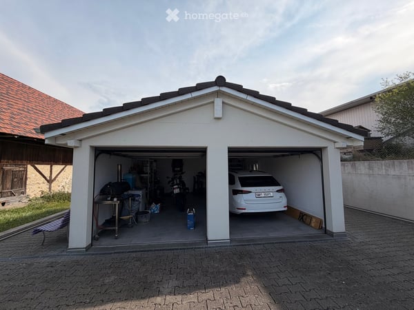 Grosszügige 5.5-Zimmer-Wohnung mit Balkon und Garage in Dintikon 5