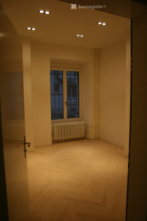 Hochwertig ausgestatteter Laden an gut frequentierter Strasse im multikulturellen Kreis 5 3