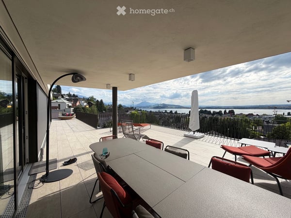 Exklusive Attika-Duplex-Wohnung mit traumhafter Dachterrasse und Seeblick 4