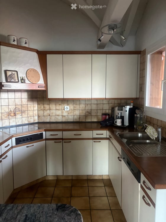Charmante 5.5-Zimmer-Dachwohnung in Rufi, SG 5