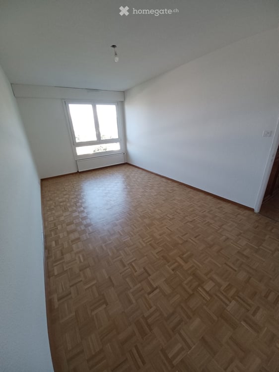 Spacieux appartement de 6 pièces, 132 m2 PPE, traversant, avec vue panoramique à Thônex 2