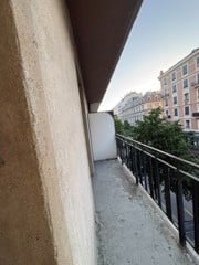 Charming 2.5-Room Apartment with Balcony in the Heart of Geneva – Available Immediately 11