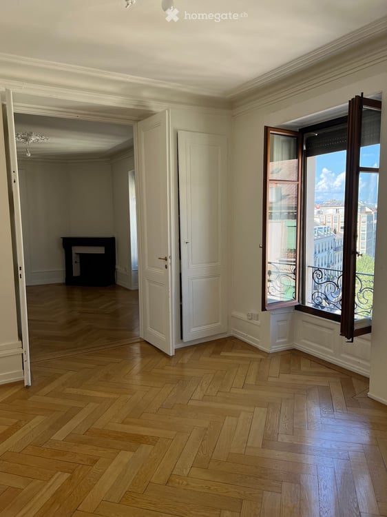 Elegant 5-Room Apartment with Stunning Views on Boulevard Helvétique, Geneva 3