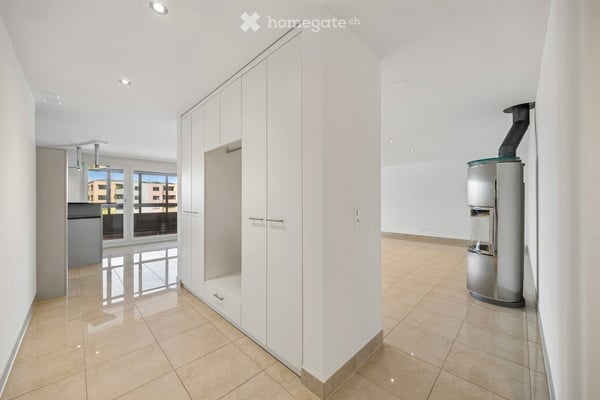 mit Video - 3.5 Zi Whng - aussergew. grosser Wohnbereich, 140 m² an zentraler Lage in Pfäffikon SZ 3