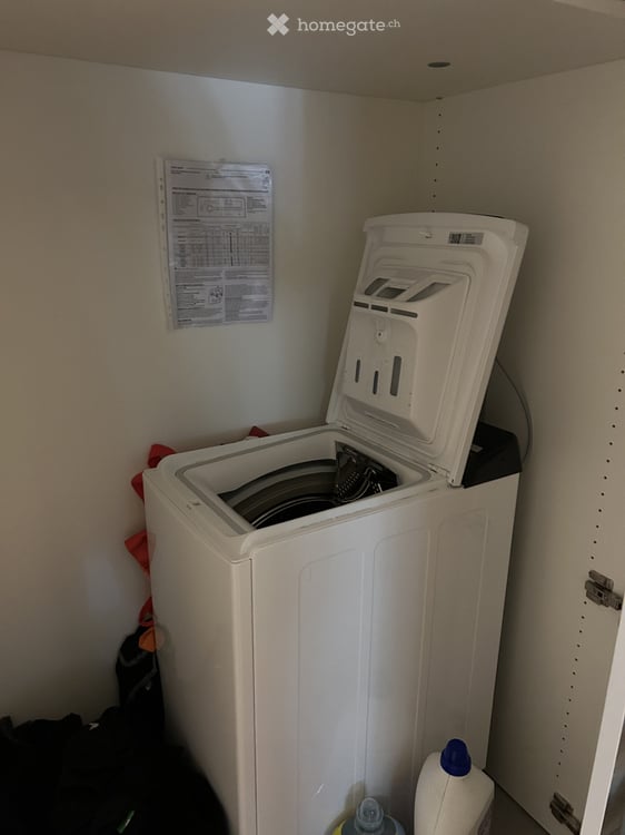 Charmant appartement de 3 pièces avec balcon à Neuchâtel 3