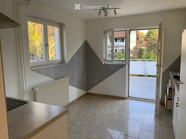 Gemütliches, familienfreundliches, freistehendes Einfamilienhaus mit grossem Umschwung 8