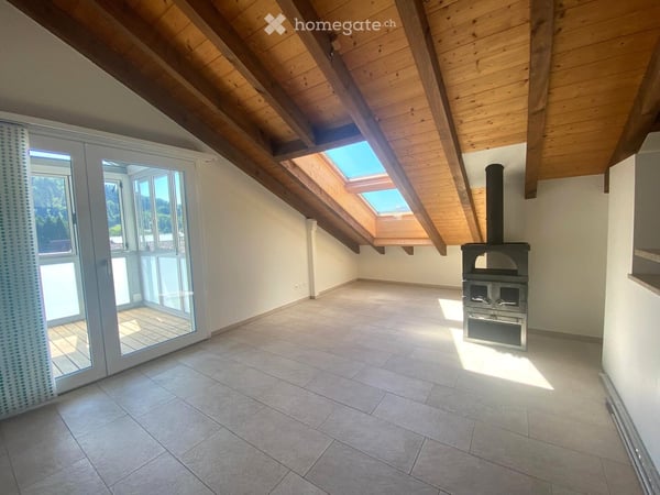 Charmante 3.5-Zimmer-Dachwohnung am Dorfrand von Turbenthal 3