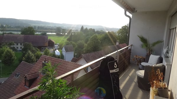 Zentrum, 4 1/2Zi., 126m2, gross, ruhig, Balkon mit Fernsicht Stausee/Alpen. 3 Min. SBB Bahnstation 13
