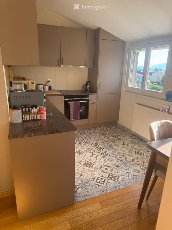 Charmant appartement de 4 pièces avec balcon à Cologny 3