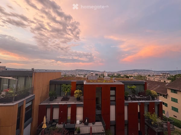 Helle 2.5-Zimmer-Wohnung mit Balkon und Garagenplatz in Zürich-Albisrieden 5