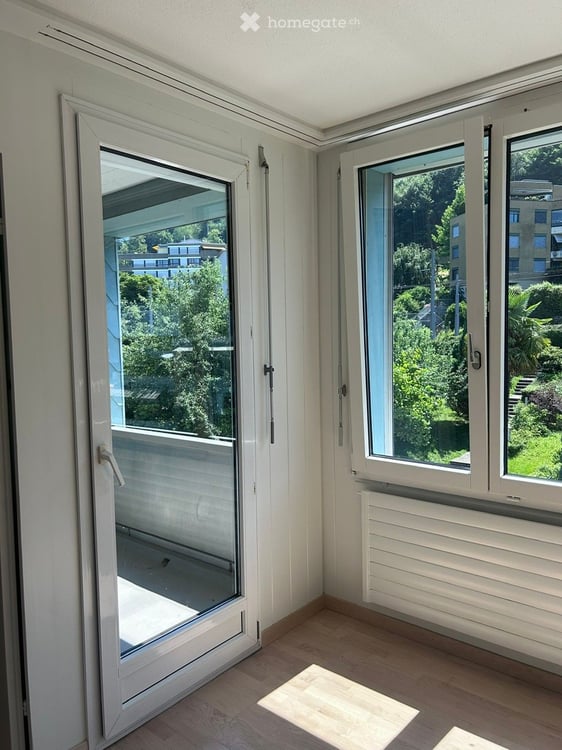 Helle und ruhige 4.5-Zimmer-Wohnung mit Balkon und Bergblick in Luzern 3