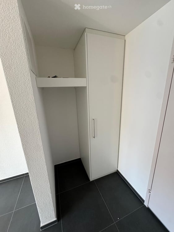 Schöne 2.5 Zimmer Dachwohnung mit grosser Terrasse 7
