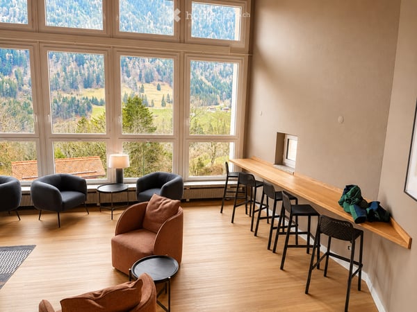 Charmantes Renditeobjekt: 29 Wohnungen + 2 Reiheneinfamilienhäuser mit Bergpanorama 11