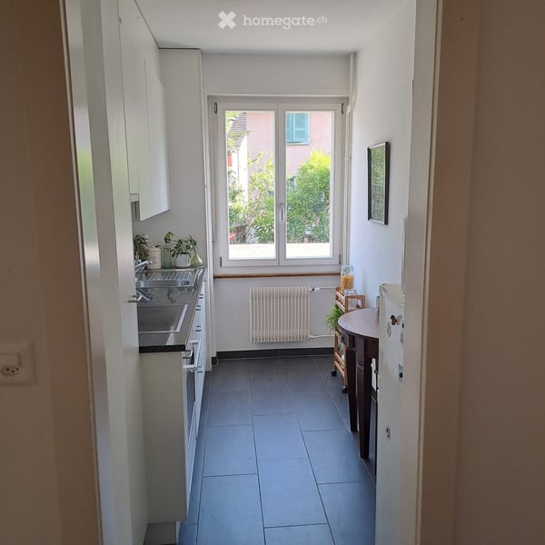 Charmante 3.5-Zimmer-Wohnung mit Balkon in Bern – sofort verfügbar! 2
