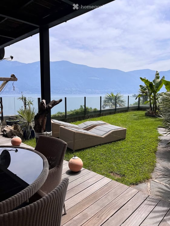 Splendido duplex di 4 locali con vista lago a Porto Ronco 24
