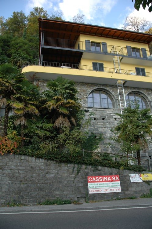 Splendido duplex di 4 locali con vista lago a Porto Ronco 15
