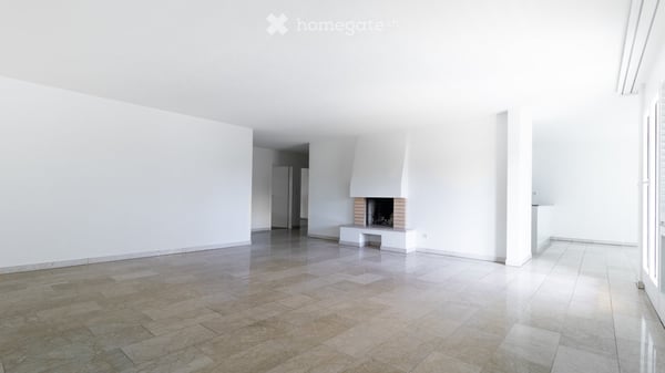 Helle 4.5-Zimmer-Wohnung mit Balkon in ruhiger Lage in Küsnacht 2