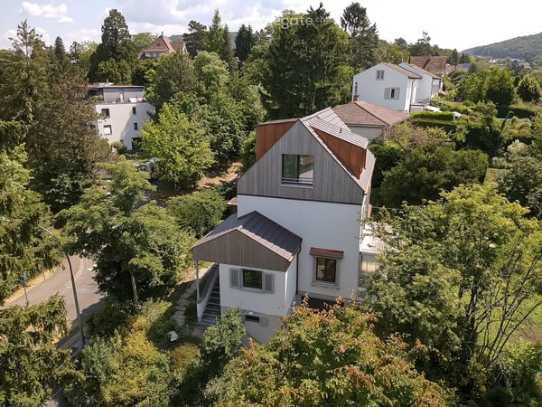 Kernsaniertes freistehendes Einfamilienhaus in Riehen 2
