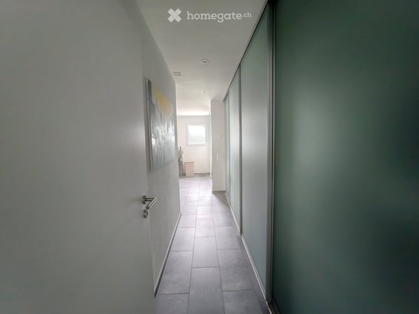 3.5 Zimmer Terassenwohnung mit Seeblick & Sauna 8