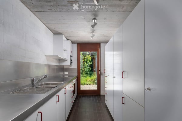 Familienparadies mit grossem Garten und Bachanstoss 7
