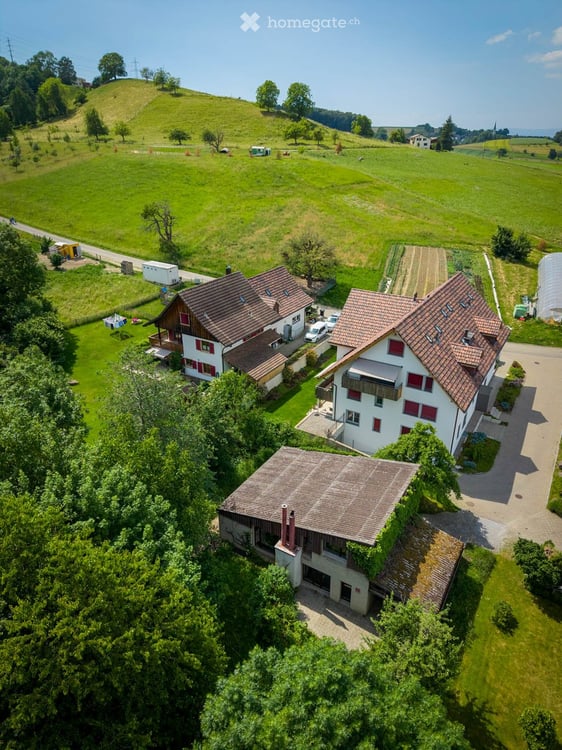Familienparadies mit grossem Garten und Bachanstoss 16