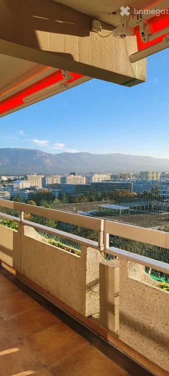 Spacious 6-Room Apartment with Panoramic Views near the U.N. 5