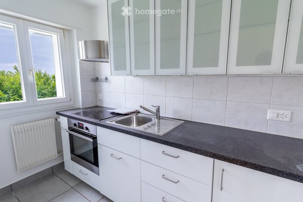 Sehr ruhige Wohnung in Evilard  mit schöner Aussicht und Garten zu vermieten 4