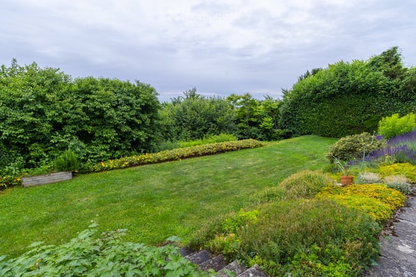 Sehr ruhige Wohnung in Evilard  mit schöner Aussicht und Garten zu vermieten 11