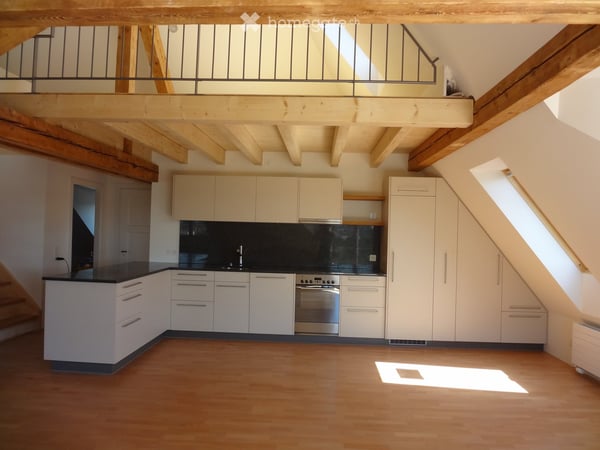 Grosszügige 3 1/2-Zimmer-Dachwohnung mit Galerie, 135 m2 2