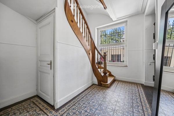 Luxuriöse Stadt-Villa mit 470 m2 Wohnfläche und drei privaten Garagenplätzen mitten in Basel 10