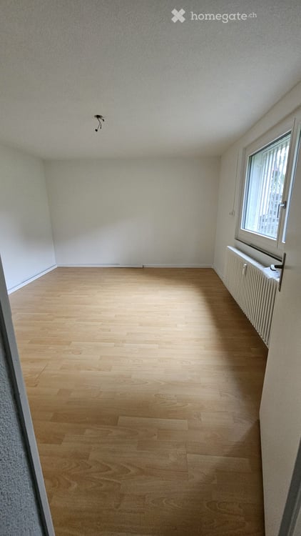 Frisch renovierte 3.3 Zimmer Wohnung mit Balkon und Gartensitzplatz in Stäfa 6