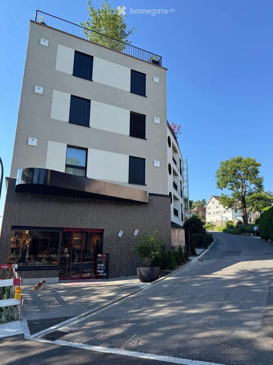 Exklusive 3.5-Zimmer-Wohnung mit Seesicht in Rüschlikon 3