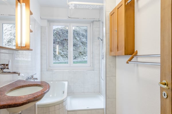 Charmante 3.5-Zimmer-Wohnung mit Panoramablick auf See und Berge in Luzern 10