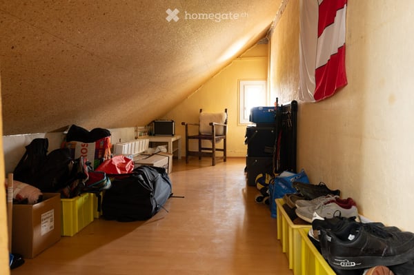 Schöne, heimelige 2 Zimmer Dachwohnung 8