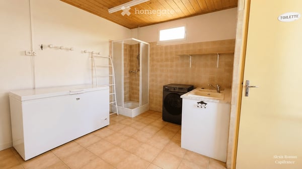 Domaine de 28 ha avec étang privé, maison, 2 gîtes et plus de 400 m² de dépendances, Dordogne, Fr 6