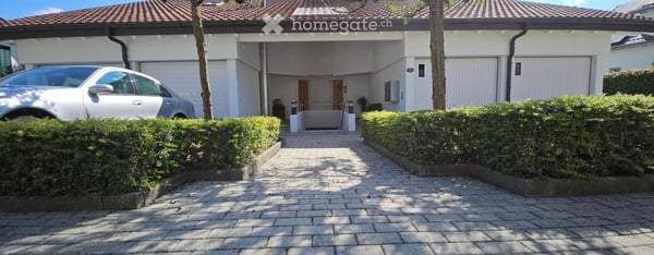 Sonnige 4½-Zimmer-Maisonette mit Galerie, Cheminée und Bergsicht 1