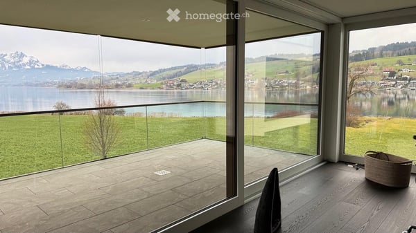 Luxuriöse Wohnung mit einzigartiger Seesicht zum Pilatus 1