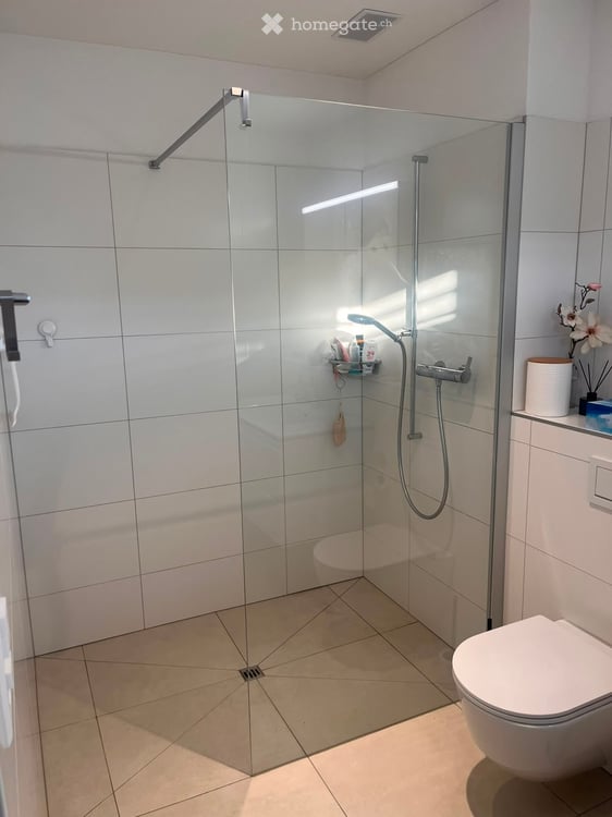 Helle 3.5-Zimmer-Wohnung mit Aussicht direkt am Bahnhof in Aadorf 8