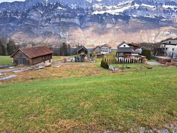 Nachhaltiges Eigenheim über dem Walensee: Kompakte Designhäuser im Minergie-P Standard geplant 1