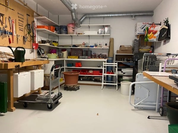 Helle, sonnige 4.5-Zimmer-Wohnung mit grossem Balkon an zentraler Lage in Elgg 12
