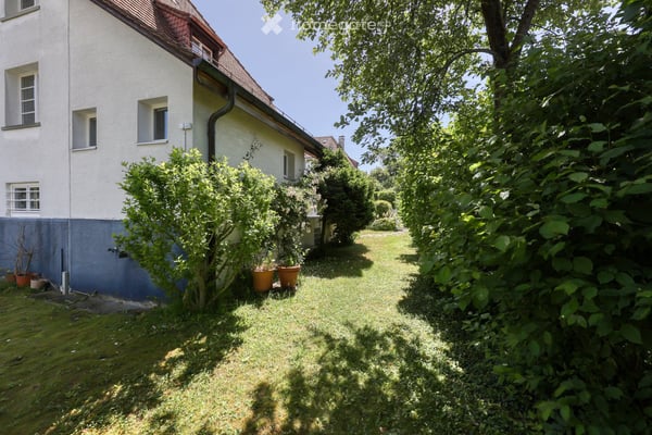 Exklusives 5.5-Zimmer-Doppeleinfamilienhaus in Zollikerberg 3