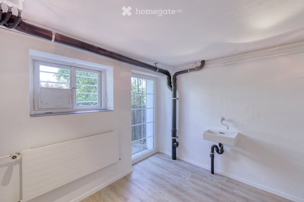 Exklusives 5.5-Zimmer-Doppeleinfamilienhaus in Zollikerberg 12