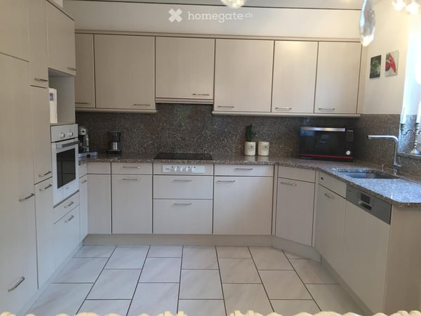 Schöne 4.5-Zimmer-Wohnung in Weiach 3