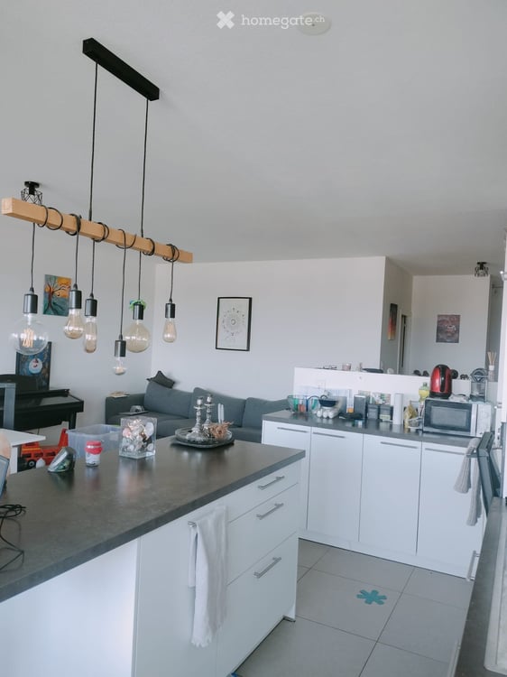 Spacious 5-Room Apartment with Panoramic Views on the 10th Floor – Thônex 2