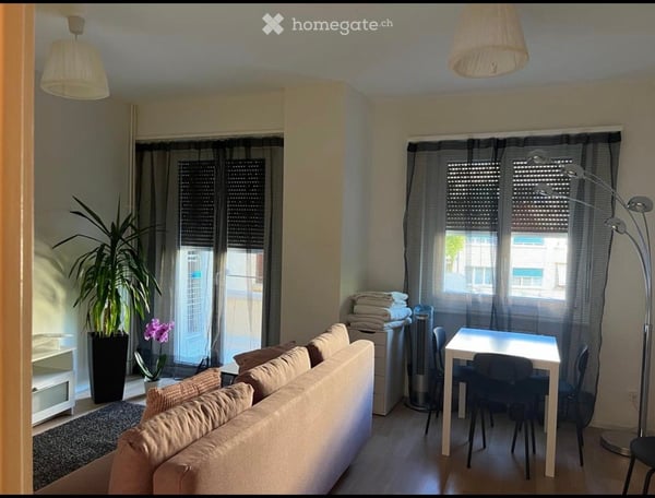 Charmant appartement de 2.5 pièces avec balcon à Lausanne 2