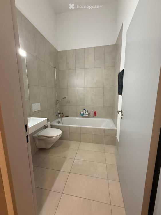 Moderne 4.5-Zimmer-Maisonette-Wohnung 7
